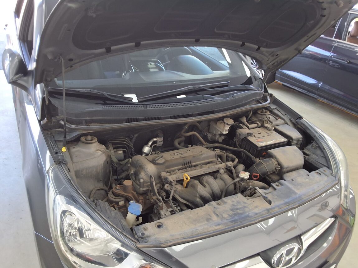 HYUNDAI NEW ACCENT 1.4 VVT PREMIER 2012 - zdjęcie 18