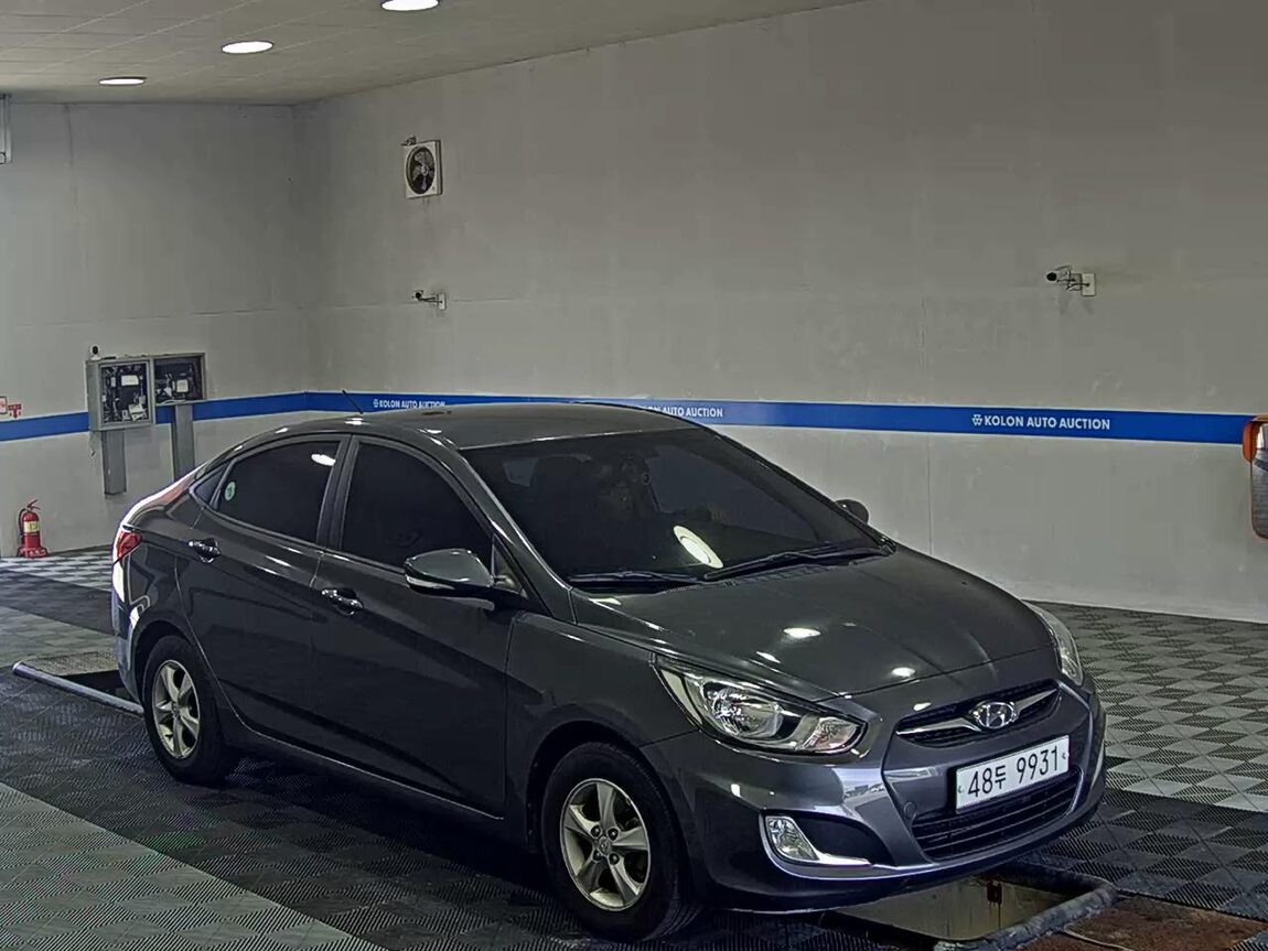 HYUNDAI NEW ACCENT 1.4 VVT PREMIER 2012 - zdjęcie 3