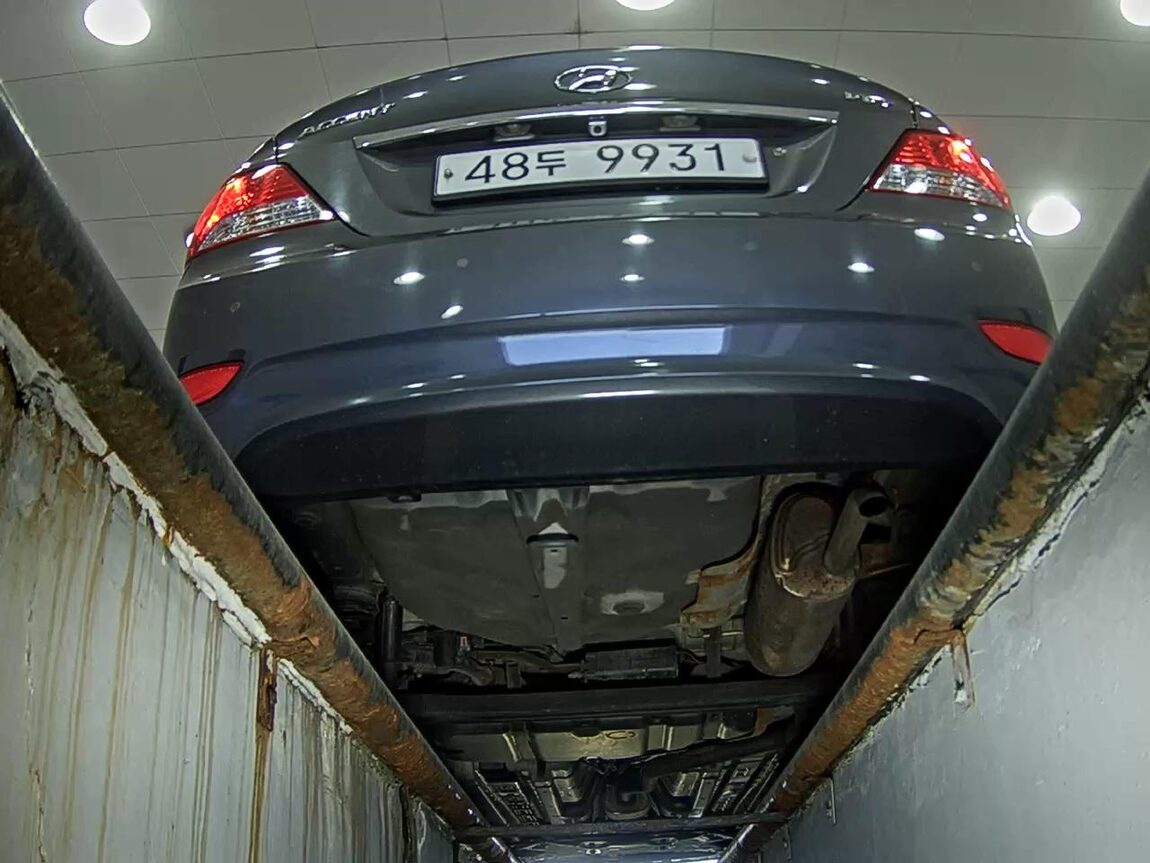 HYUNDAI NEW ACCENT 1.4 VVT PREMIER 2012 - zdjęcie 8