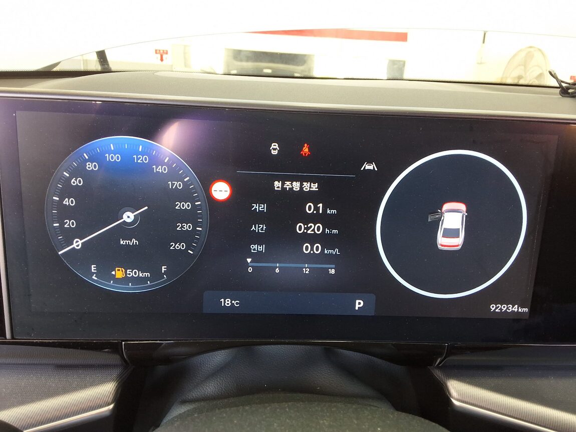 HYUNDAI THE ALL NEW GRANDEUR GASOLINE 2.5 EXCLUSIVE 2025 - zdjęcie 9