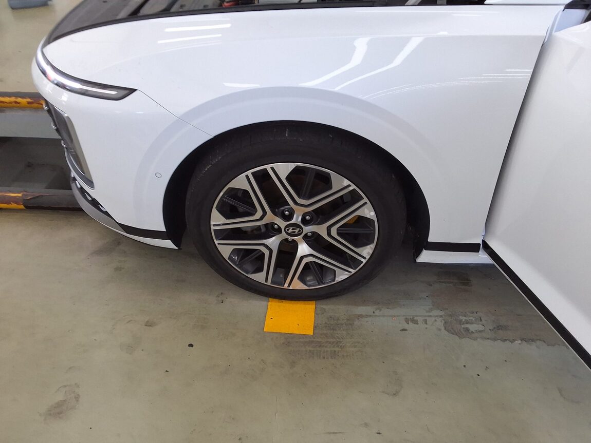 HYUNDAI THE ALL NEW GRANDEUR GASOLINE 2.5 EXCLUSIVE 2025 - zdjęcie 20