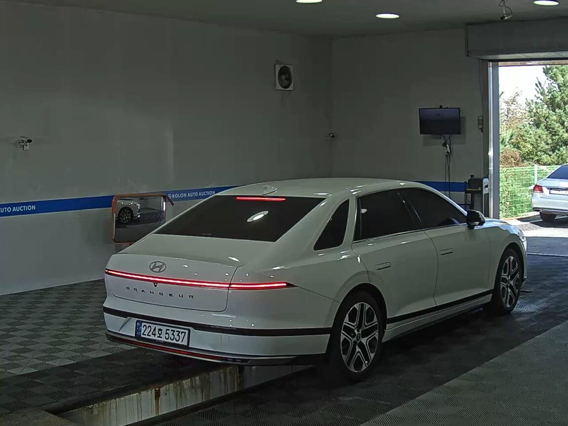 HYUNDAI THE ALL NEW GRANDEUR GASOLINE 2.5 EXCLUSIVE 2025 - zdjęcie 5