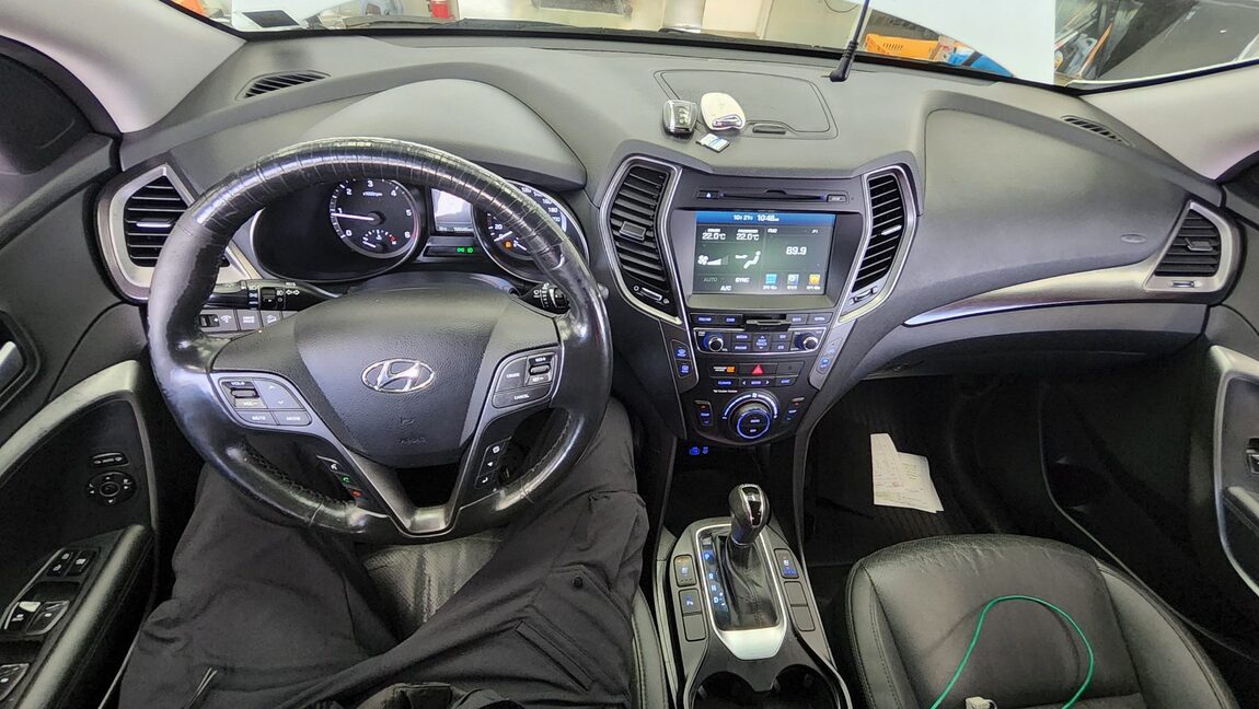 HYUNDAI SANTA FE THE PRIME DIESEL R2.0 2WD PREMIUM 2018 - zdjęcie 11