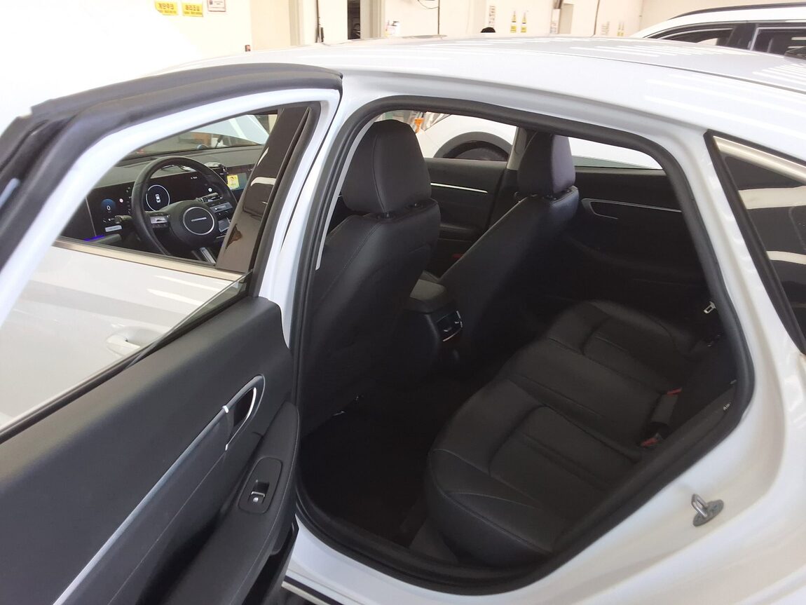 HYUNDAI SONATA THE EDGE GASOLINE 2.0 PREMIUM 2025 - zdjęcie 12