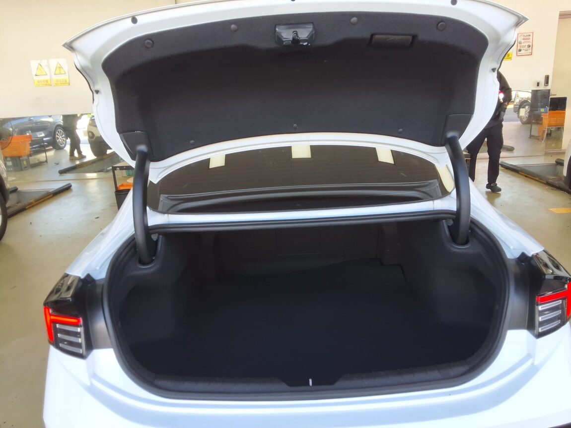 HYUNDAI SONATA THE EDGE GASOLINE 2.0 PREMIUM 2025 - zdjęcie 15