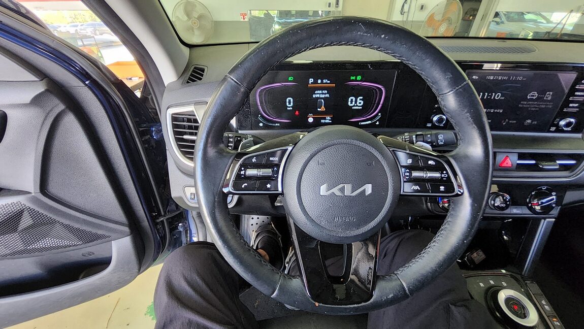 KIA THE NEW SELTOS 1.6 GASOLINE TURBO 2WD PRESTIGE 2024 - zdjęcie 17