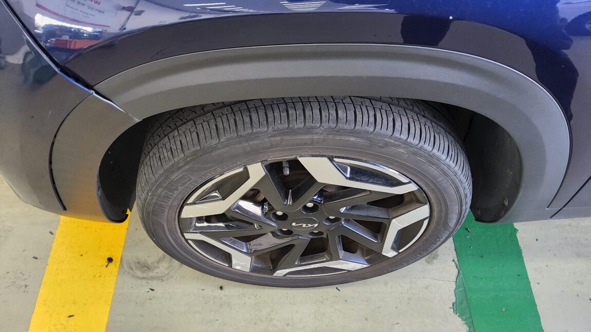 KIA THE NEW SELTOS 1.6 GASOLINE TURBO 2WD PRESTIGE 2024 - zdjęcie 23