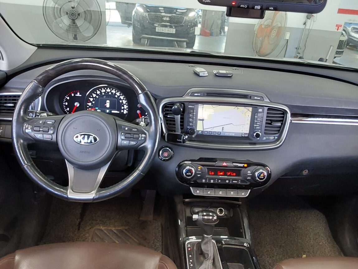 KIA ALL NEW SORENTO R2.0 2WD NOBLESSE SPECIAL 2016 - zdjęcie 11