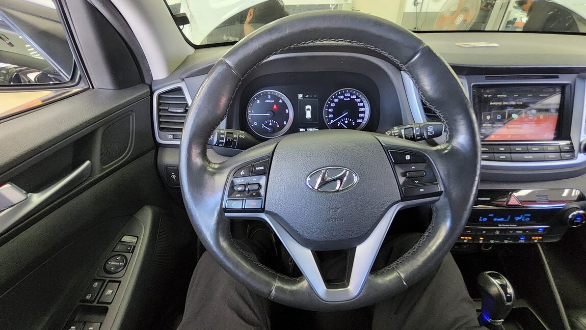 HYUNDAI ALL NEW TUCSON DIESEL 1.7 2WD MODERN 2016 - zdjęcie 17