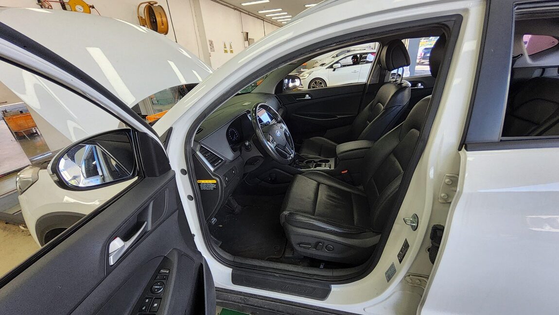 HYUNDAI ALL NEW TUCSON DIESEL 1.7 2WD MODERN 2016 - zdjęcie 10
