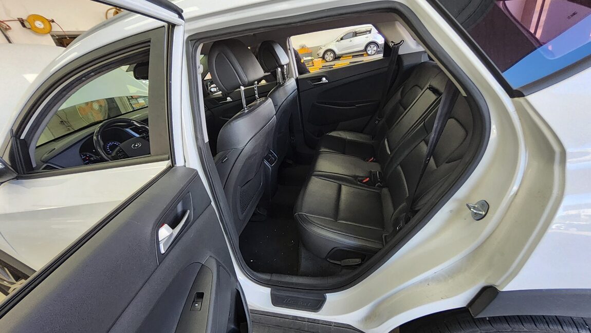 HYUNDAI ALL NEW TUCSON DIESEL 1.7 2WD MODERN 2016 - zdjęcie 12