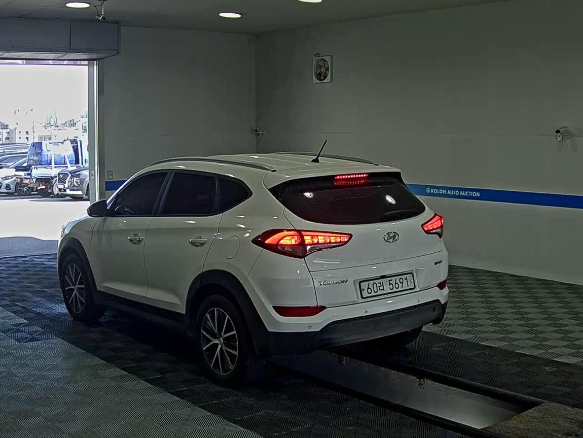 HYUNDAI ALL NEW TUCSON DIESEL 1.7 2WD MODERN 2016 - zdjęcie 6