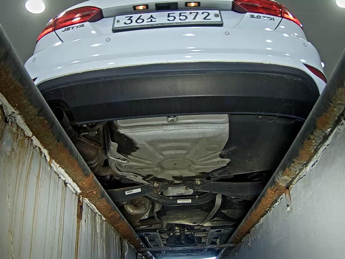 VOLKSWAGEN JETTA (6TH GEN) 2.0 TDI 2012 - zdjęcie 8