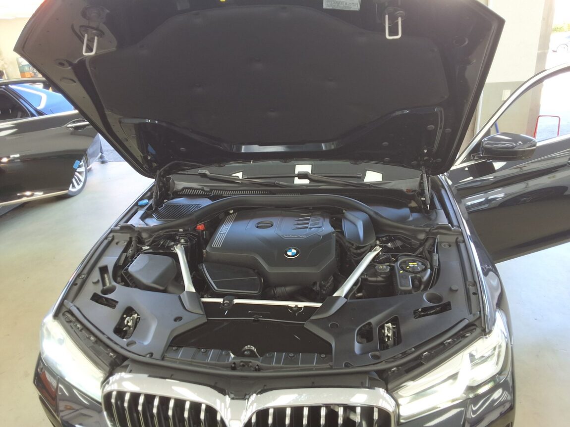 BMW 5 SERIES (7TH GEN) 520i M SPORT PACK 2023 - zdjęcie 20