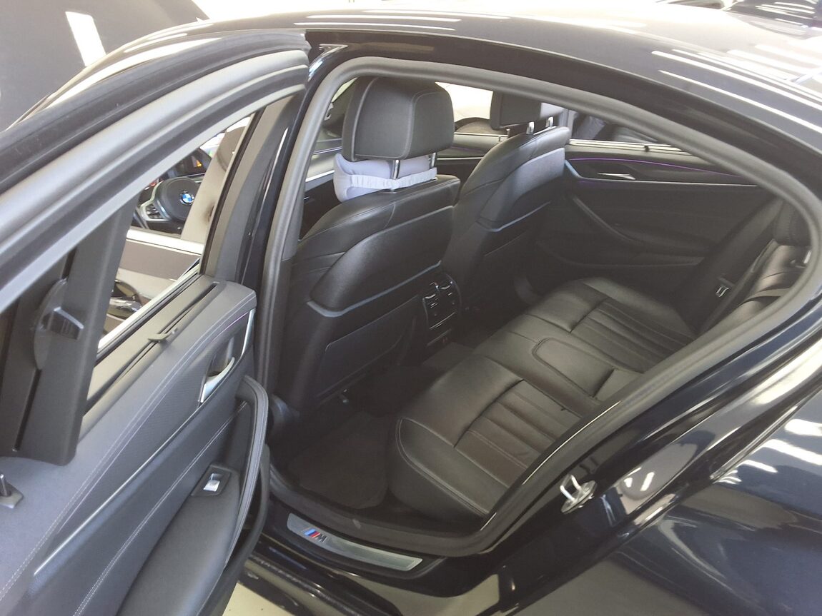 BMW 5 SERIES (7TH GEN) 520i M SPORT PACK 2023 - zdjęcie 12
