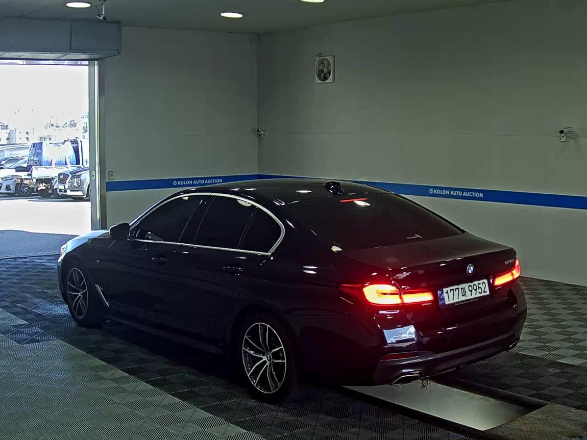 BMW 5 SERIES (7TH GEN) 520i M SPORT PACK 2023 - zdjęcie 6