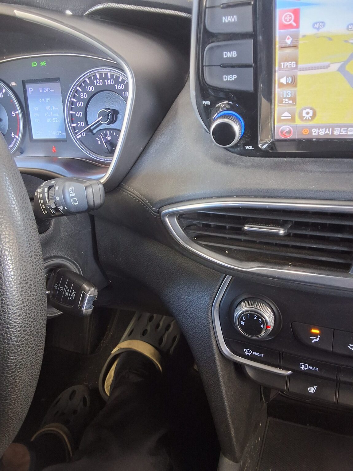 HYUNDAI SANTA FE (TM) R2.0 2WD MODERN 2019 - zdjęcie 17