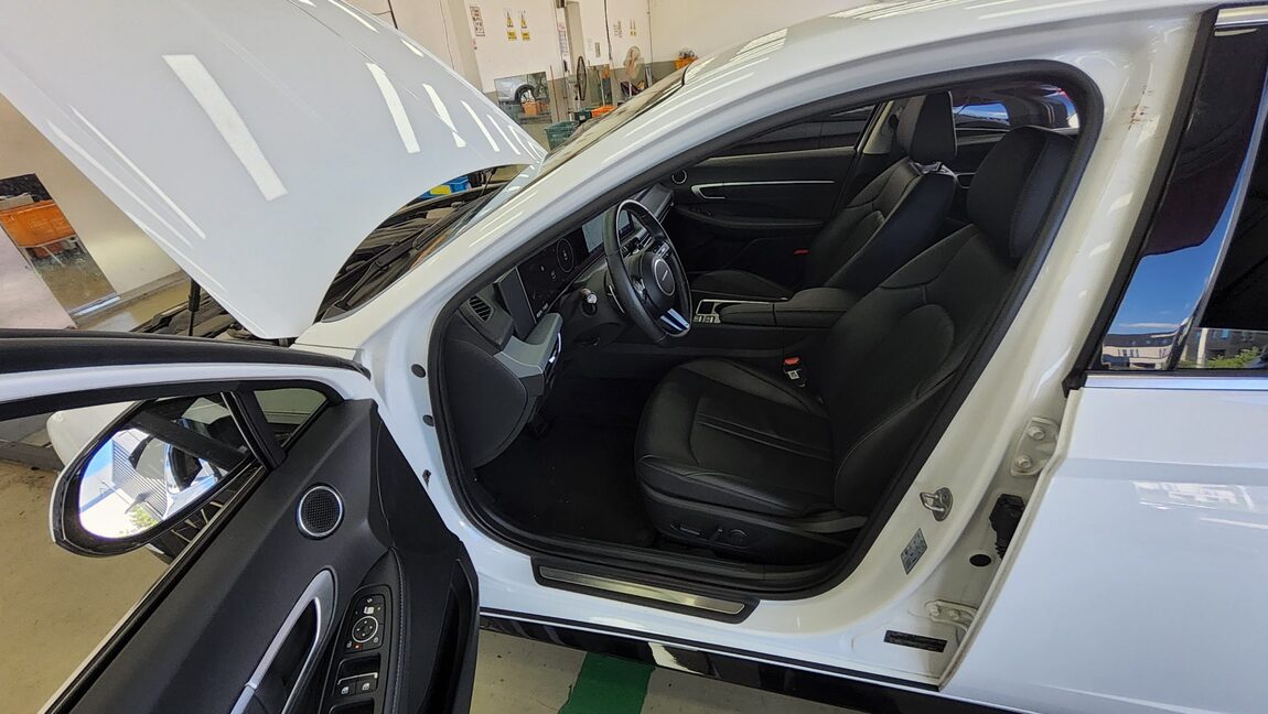 HYUNDAI SONATA THE EDGE GASOLINE 2.0 PREMIUM 2025 - zdjęcie 10