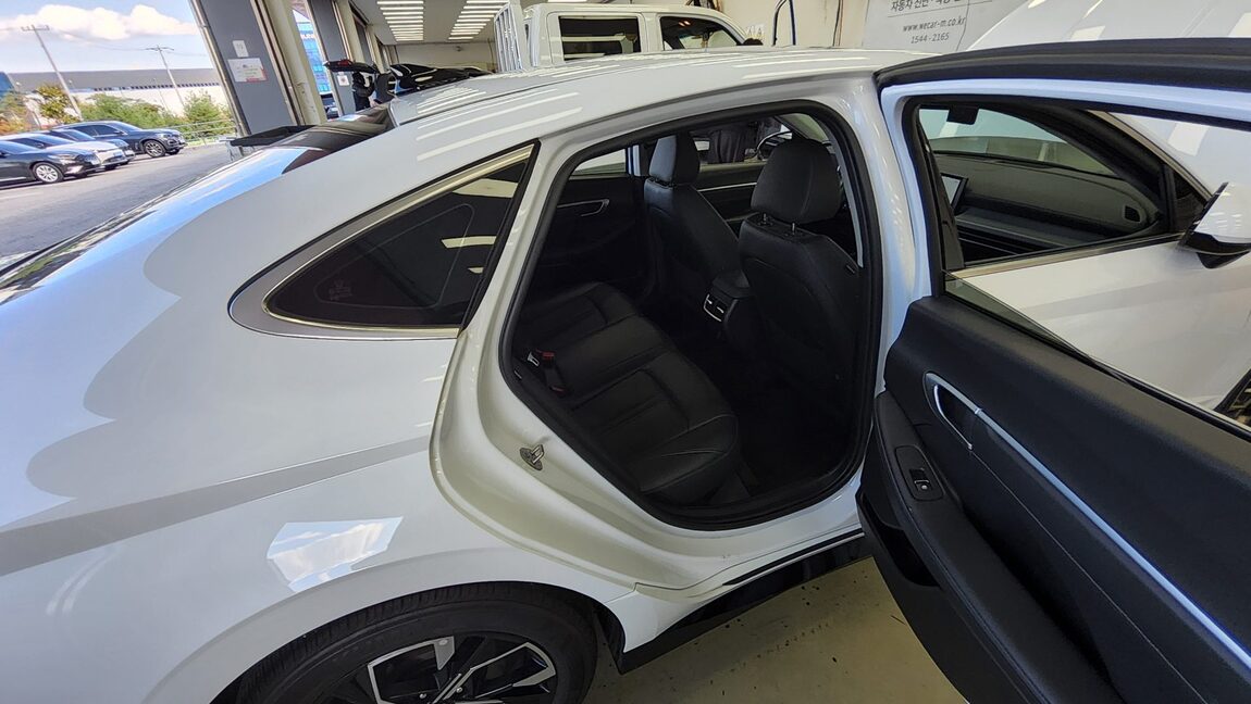 HYUNDAI SONATA THE EDGE GASOLINE 2.0 PREMIUM 2025 - zdjęcie 13
