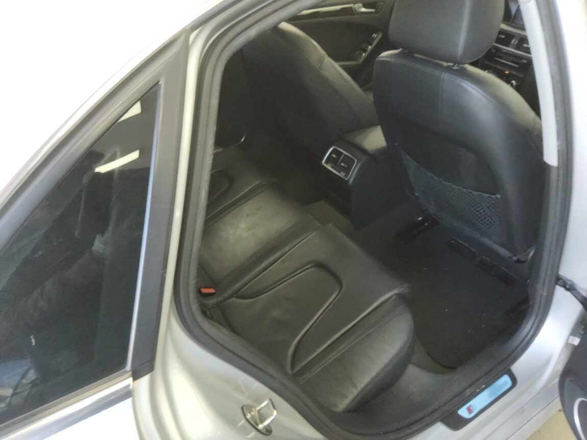 AUDI A4 (4TH GEN) 2.0 TDI QUATTRO PRESTIGE 2014 - zdjęcie 13