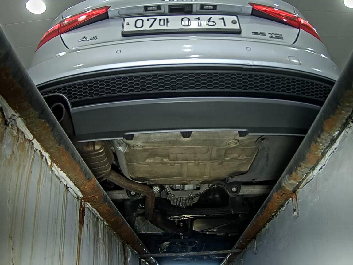 AUDI A4 (4TH GEN) 2.0 TDI QUATTRO PRESTIGE 2014 - zdjęcie 8