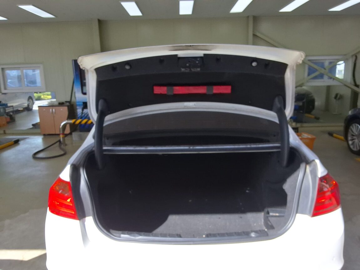BMW 3 SERIES (6TH GEN) 320i 2012 - zdjęcie 16