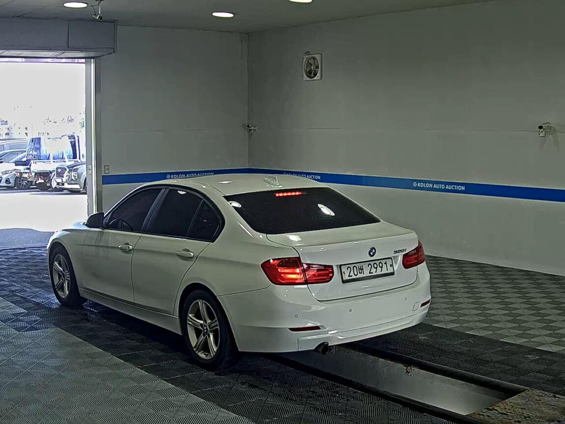 BMW 3 SERIES (6TH GEN) 320i 2012 - zdjęcie 6