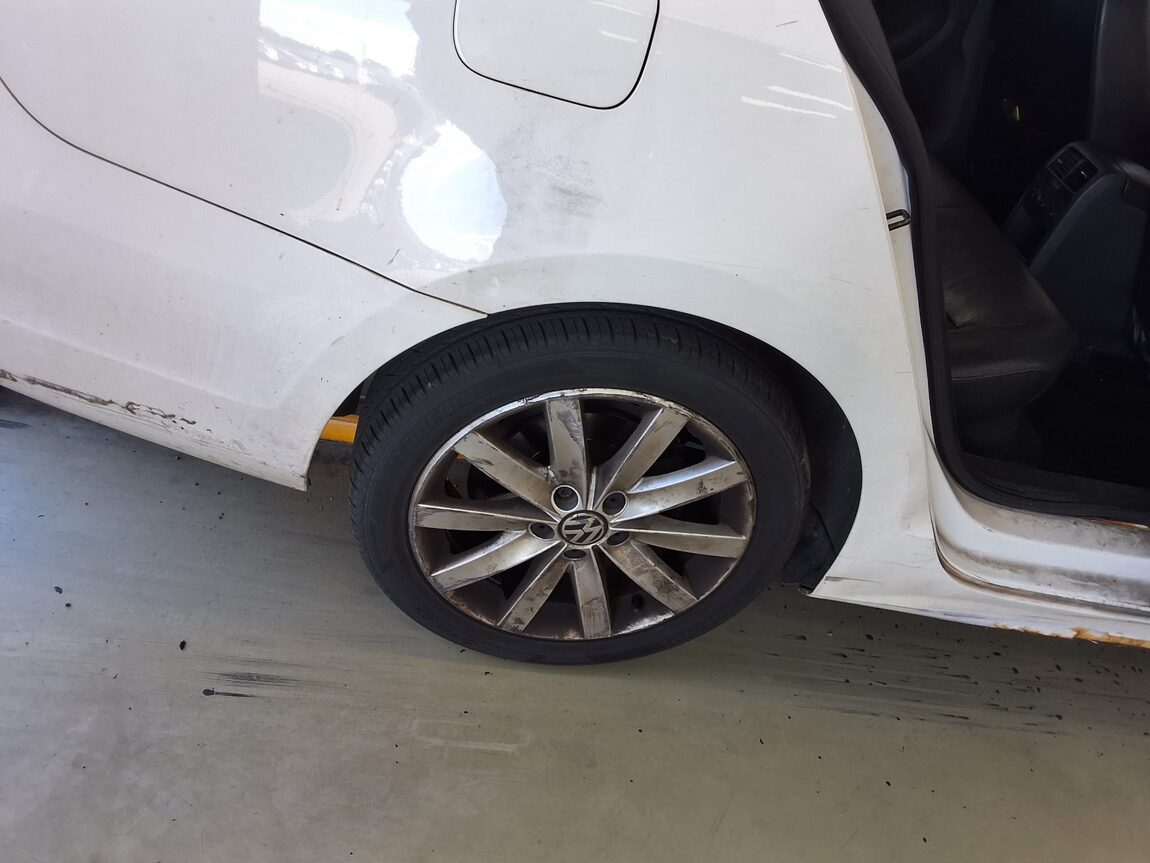VOLKSWAGEN JETTA (6TH GEN) 2.0 TDI 2012 - zdjęcie 24