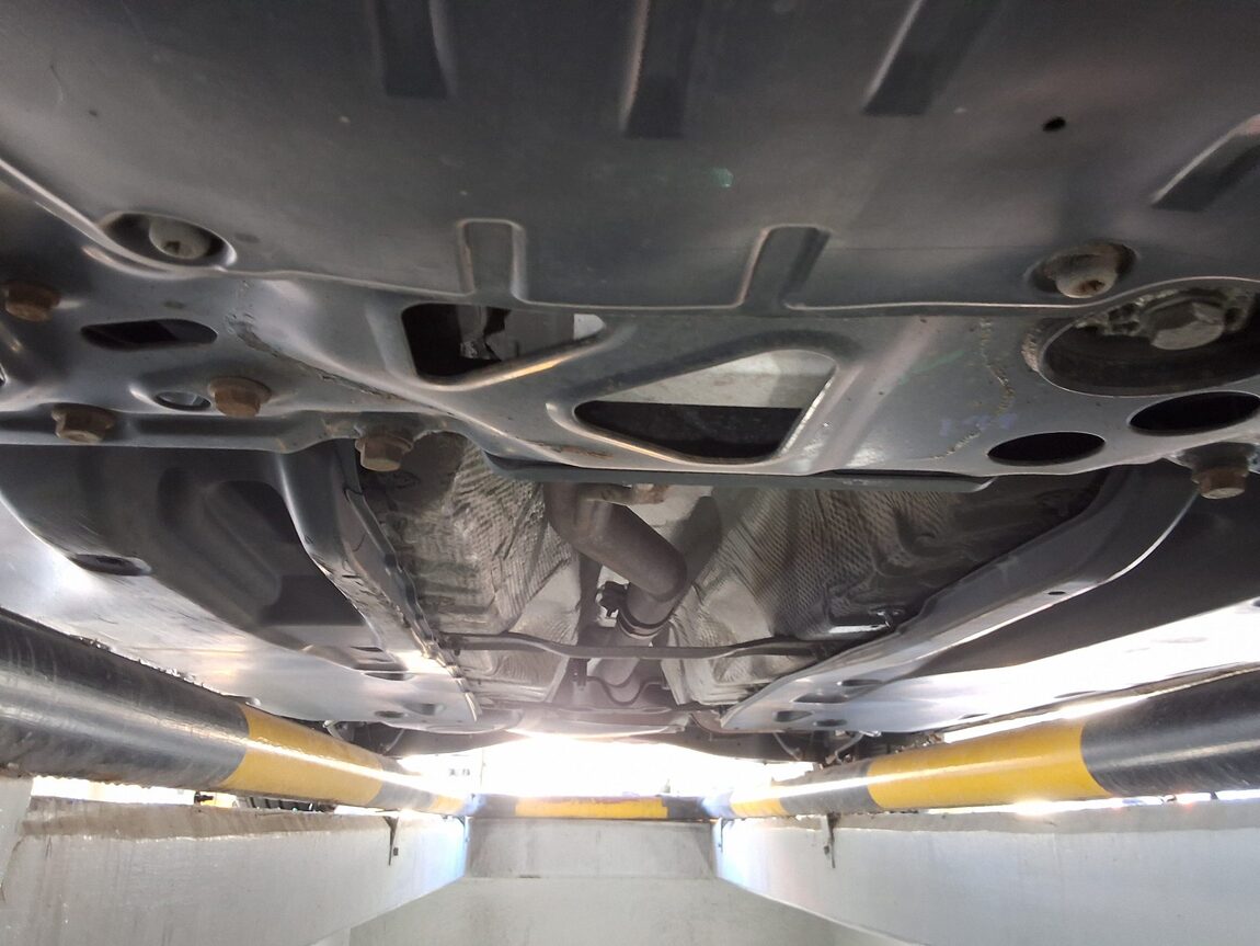 VOLKSWAGEN JETTA (6TH GEN) 2.0 TDI 2012 - zdjęcie 20