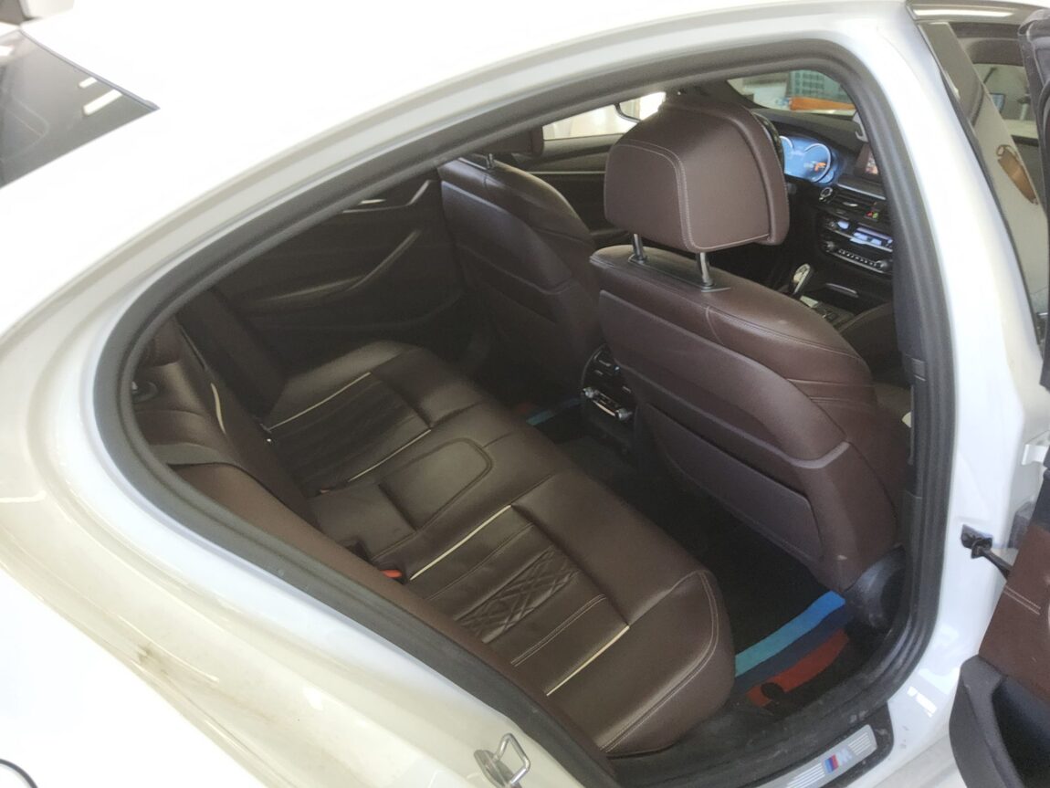 BMW 5 SERIES (7TH GEN) 520d M SPORT PACK PLUS 2018 - zdjęcie 13