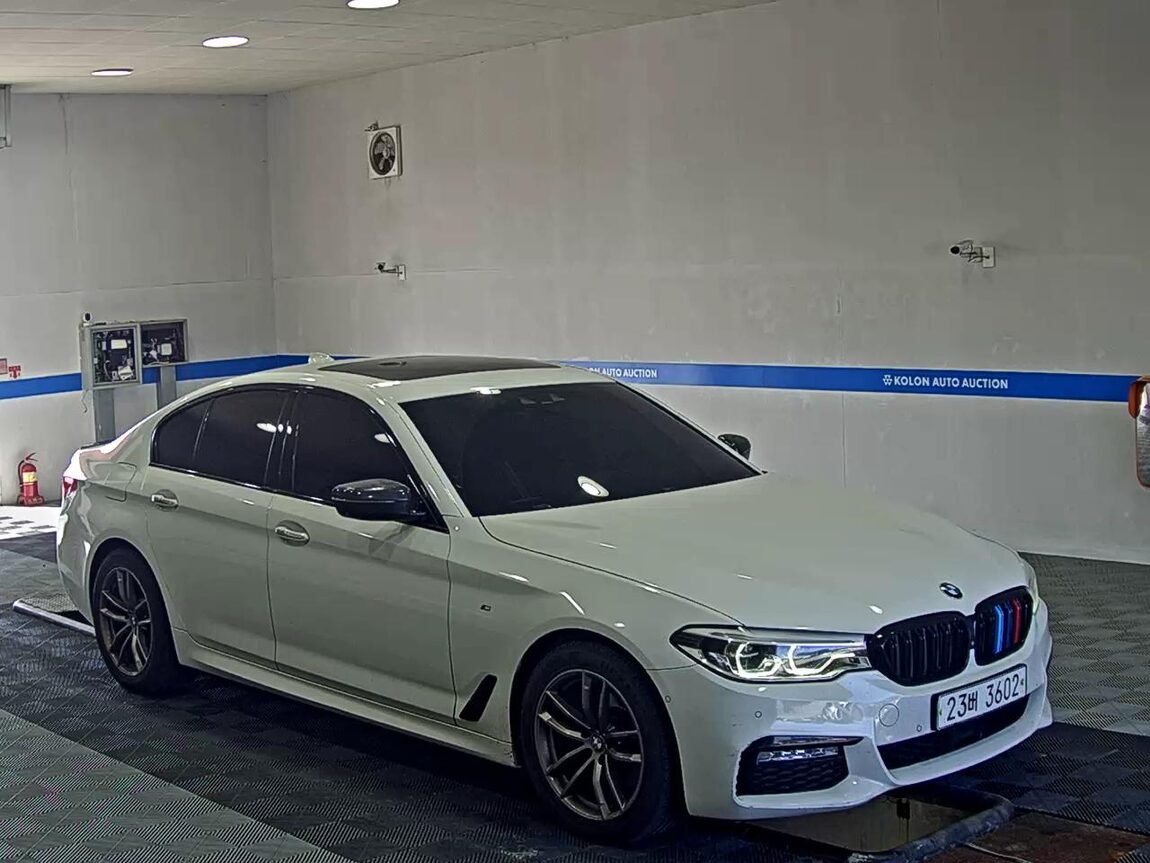 BMW 5 SERIES (7TH GEN) 520d M SPORT PACK PLUS 2018 - zdjęcie 3