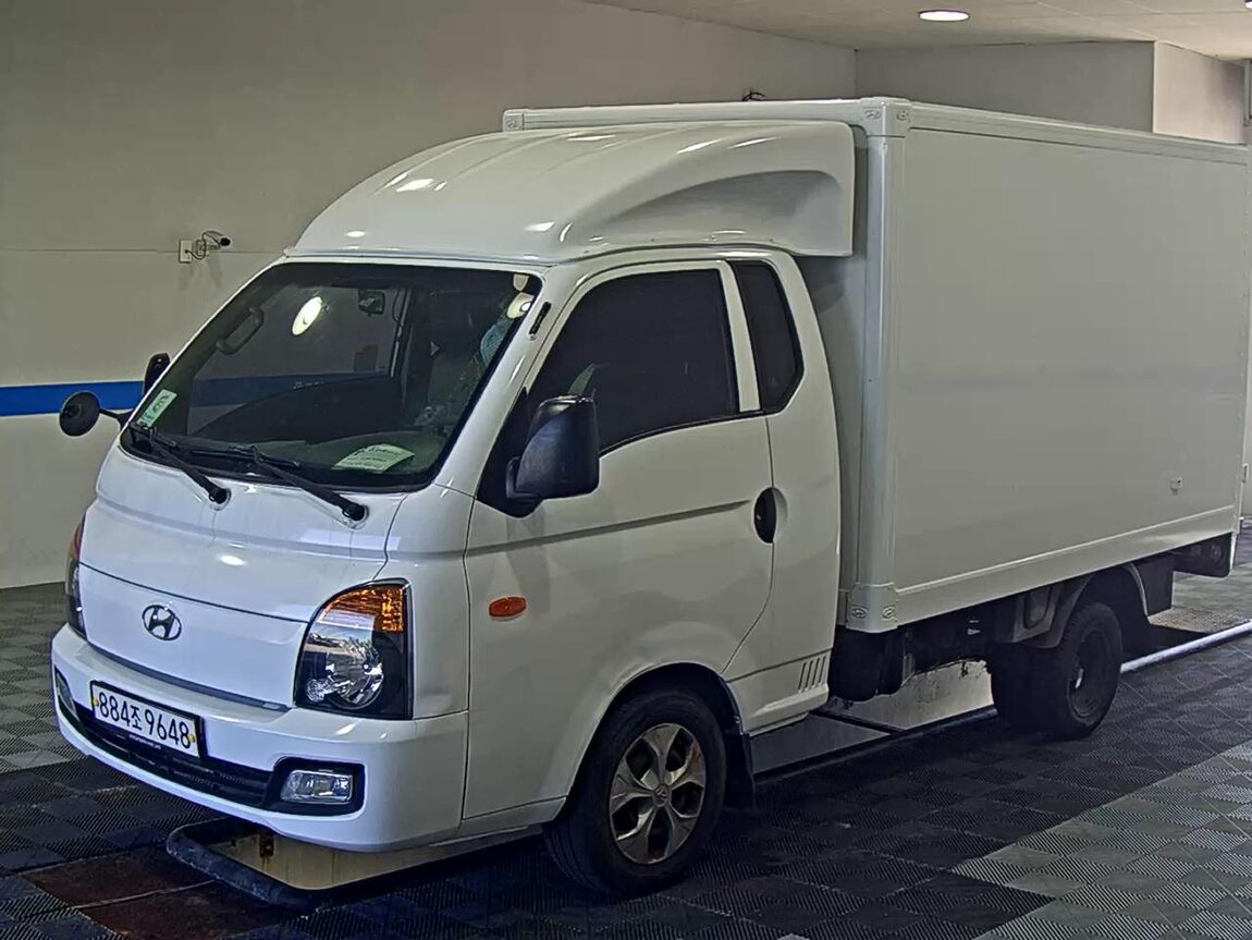 HYUNDAI PORTER II BUILT-IN BOX TRUCK SUPER CAB 2018 - zdjęcie 2