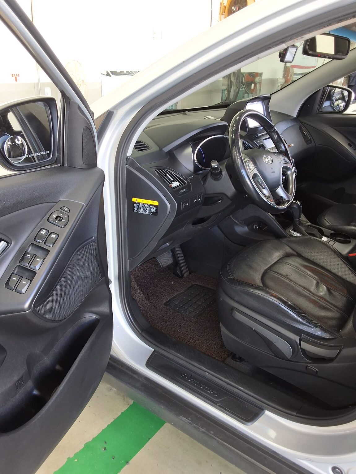 HYUNDAI NEW TUCSON ix DIESEL R2.0 2WD MODERN 2014 - zdjęcie 10