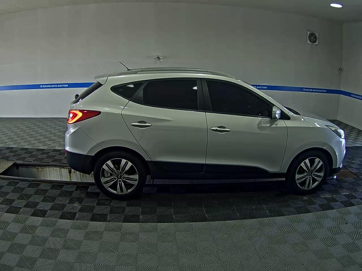 HYUNDAI NEW TUCSON ix DIESEL R2.0 2WD MODERN 2014 - zdjęcie 4