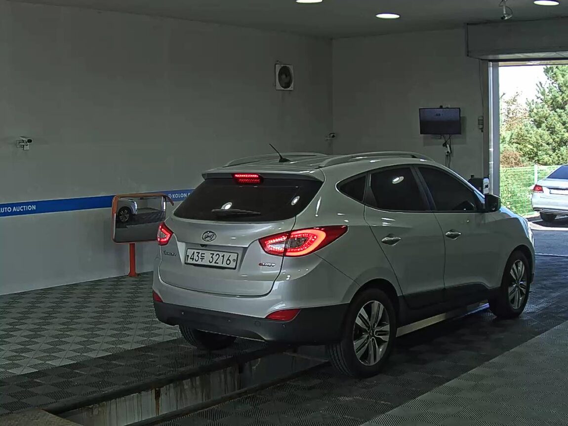 HYUNDAI NEW TUCSON ix DIESEL R2.0 2WD MODERN 2014 - zdjęcie 5