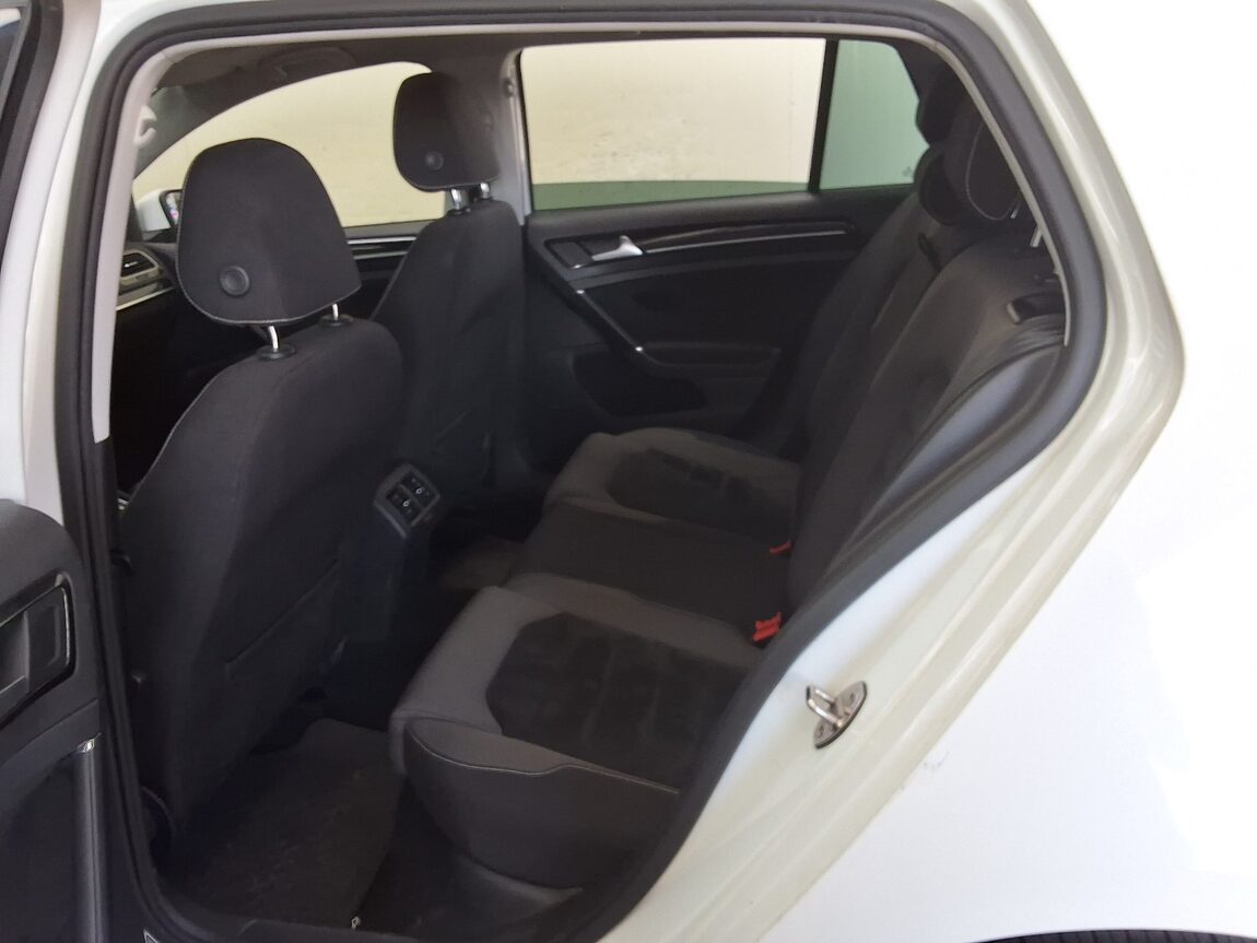 VOLKSWAGEN GOLF (7TH GEN) 2.0 TDI 2016 - zdjęcie 13