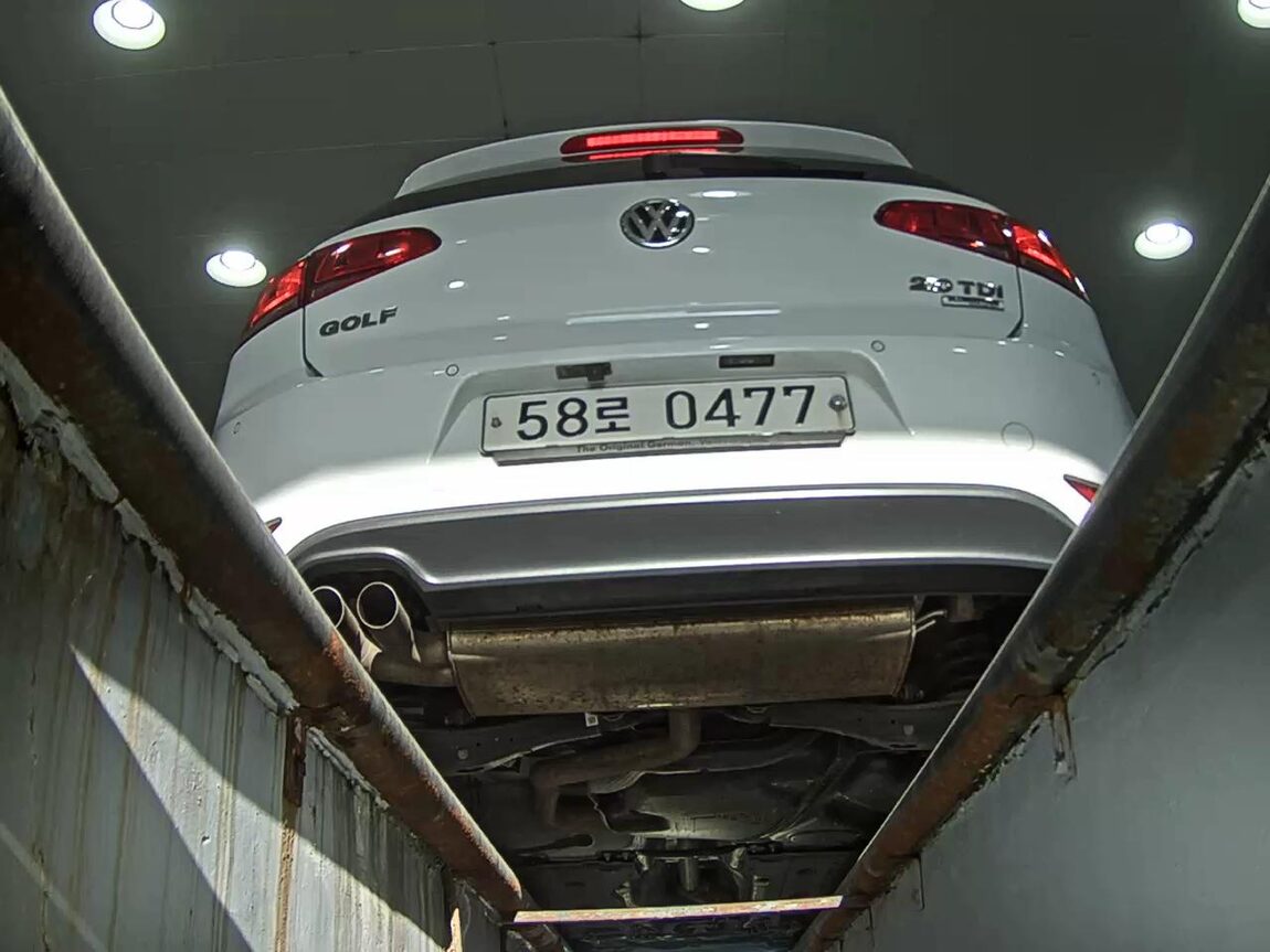 VOLKSWAGEN GOLF (7TH GEN) 2.0 TDI 2016 - zdjęcie 8