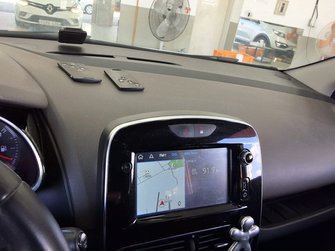 RENAULT (SAMSUNG) CLIO 1.5 DIESEL INTENSE 2019 - zdjęcie 17