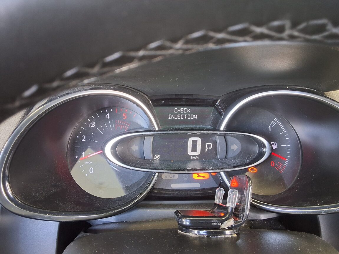 RENAULT (SAMSUNG) CLIO 1.5 DIESEL INTENSE 2019 - zdjęcie 20