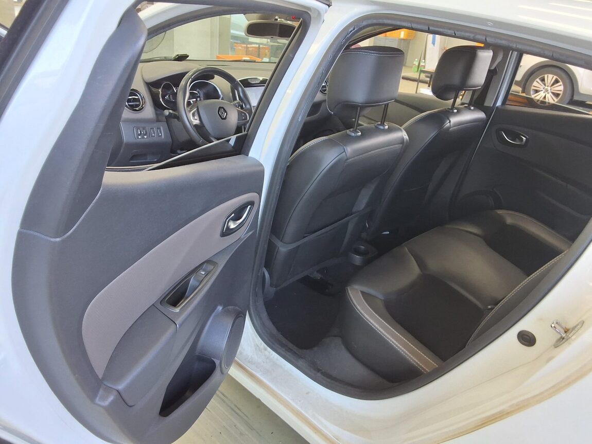 RENAULT (SAMSUNG) CLIO 1.5 DIESEL INTENSE 2019 - zdjęcie 12