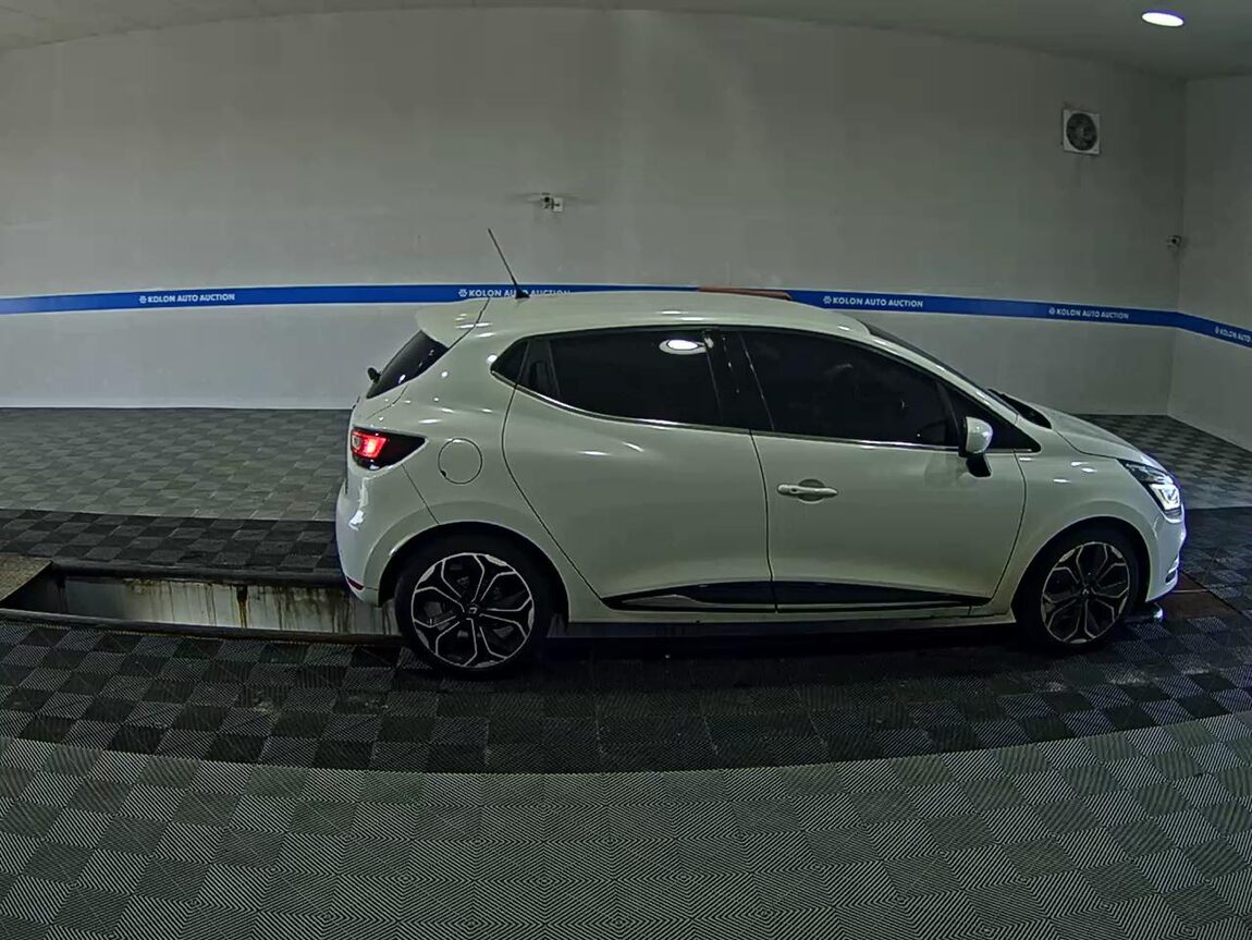 RENAULT (SAMSUNG) CLIO 1.5 DIESEL INTENSE 2019 - zdjęcie 4