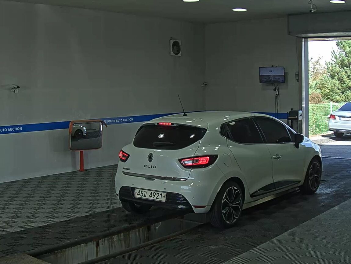 RENAULT (SAMSUNG) CLIO 1.5 DIESEL INTENSE 2019 - zdjęcie 5