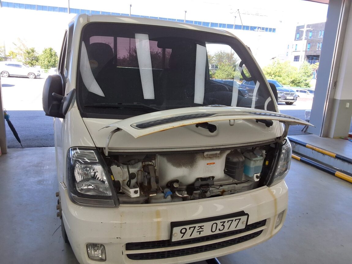 KIA THE NEW BONGO III CARGO 1.2 TON KING CAB EXTRA LONG WHEELBASE GL 2020 - zdjęcie 17