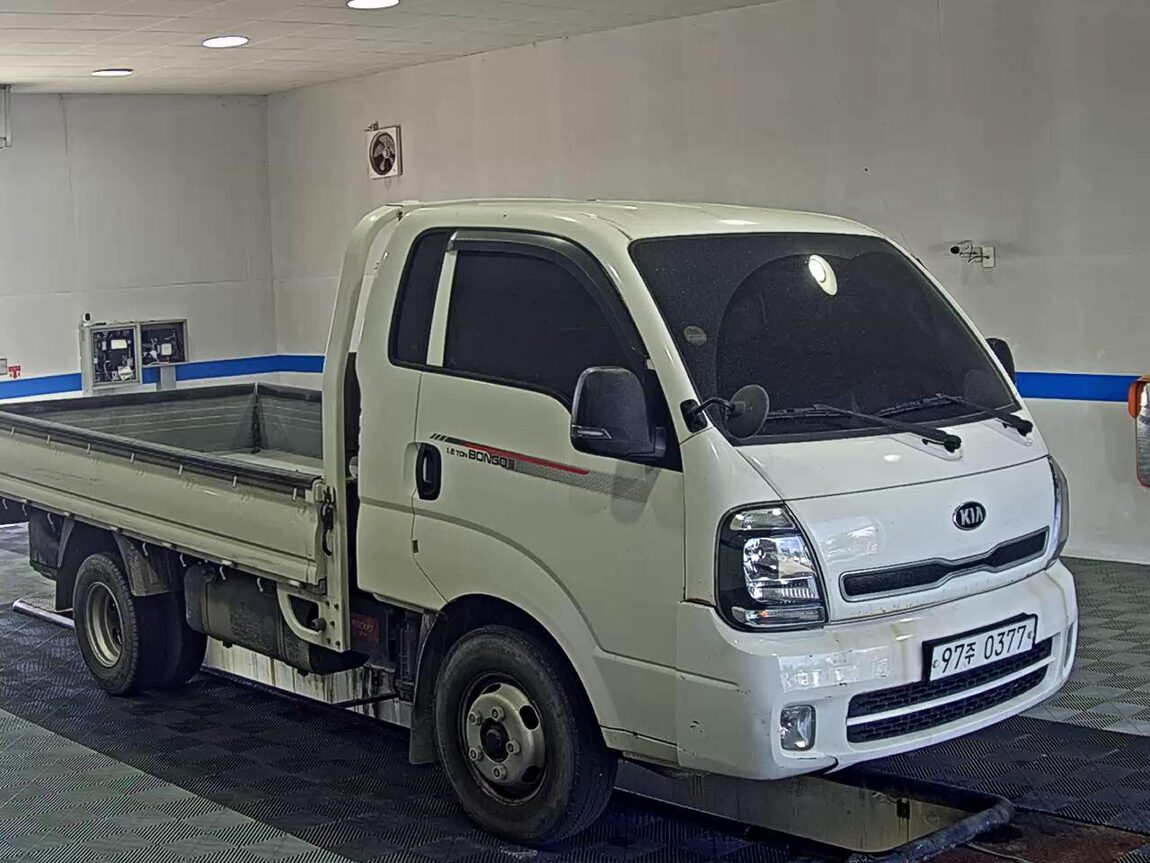 KIA THE NEW BONGO III CARGO 1.2 TON KING CAB EXTRA LONG WHEELBASE GL 2020 - zdjęcie 3