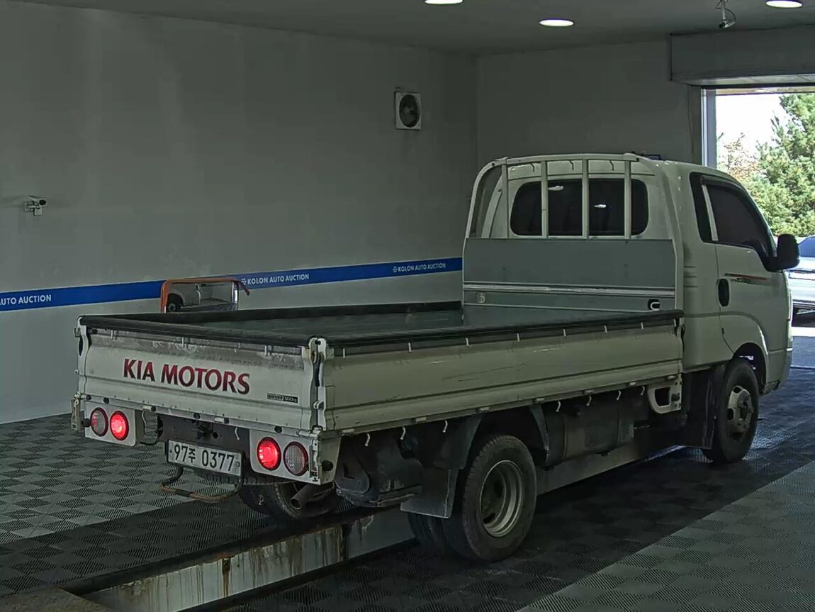 KIA THE NEW BONGO III CARGO 1.2 TON KING CAB EXTRA LONG WHEELBASE GL 2020 - zdjęcie 5