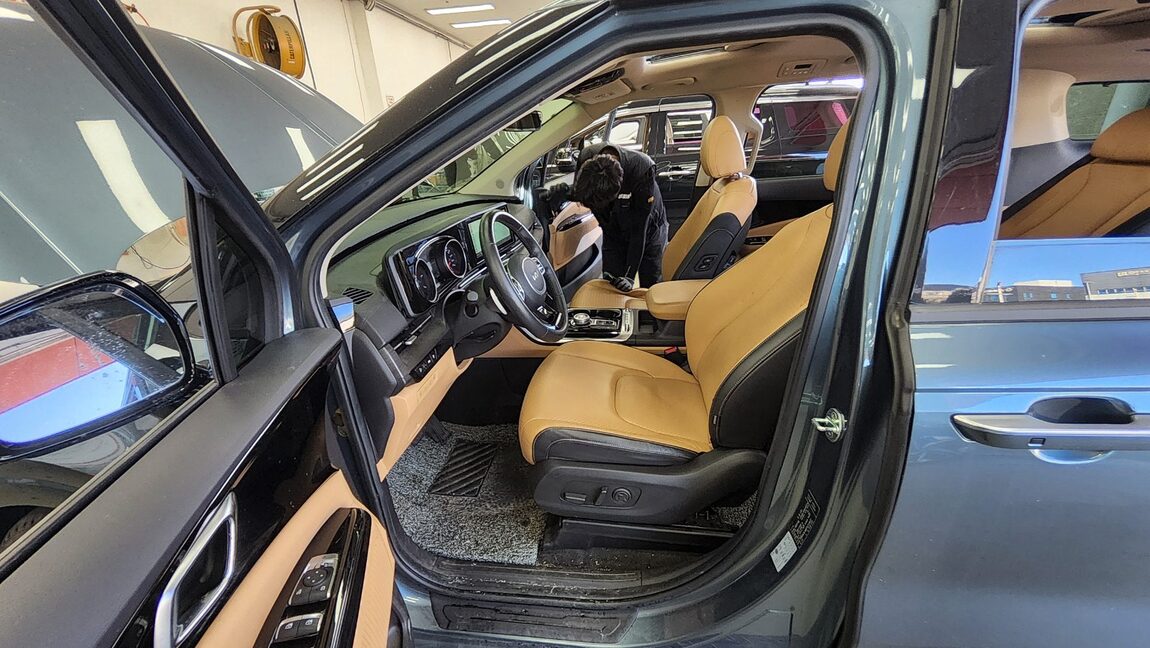 KIA NEW CARNIVAL (KA4) 7-SEATER DIESEL NOBLESSE 2023 - zdjęcie 10
