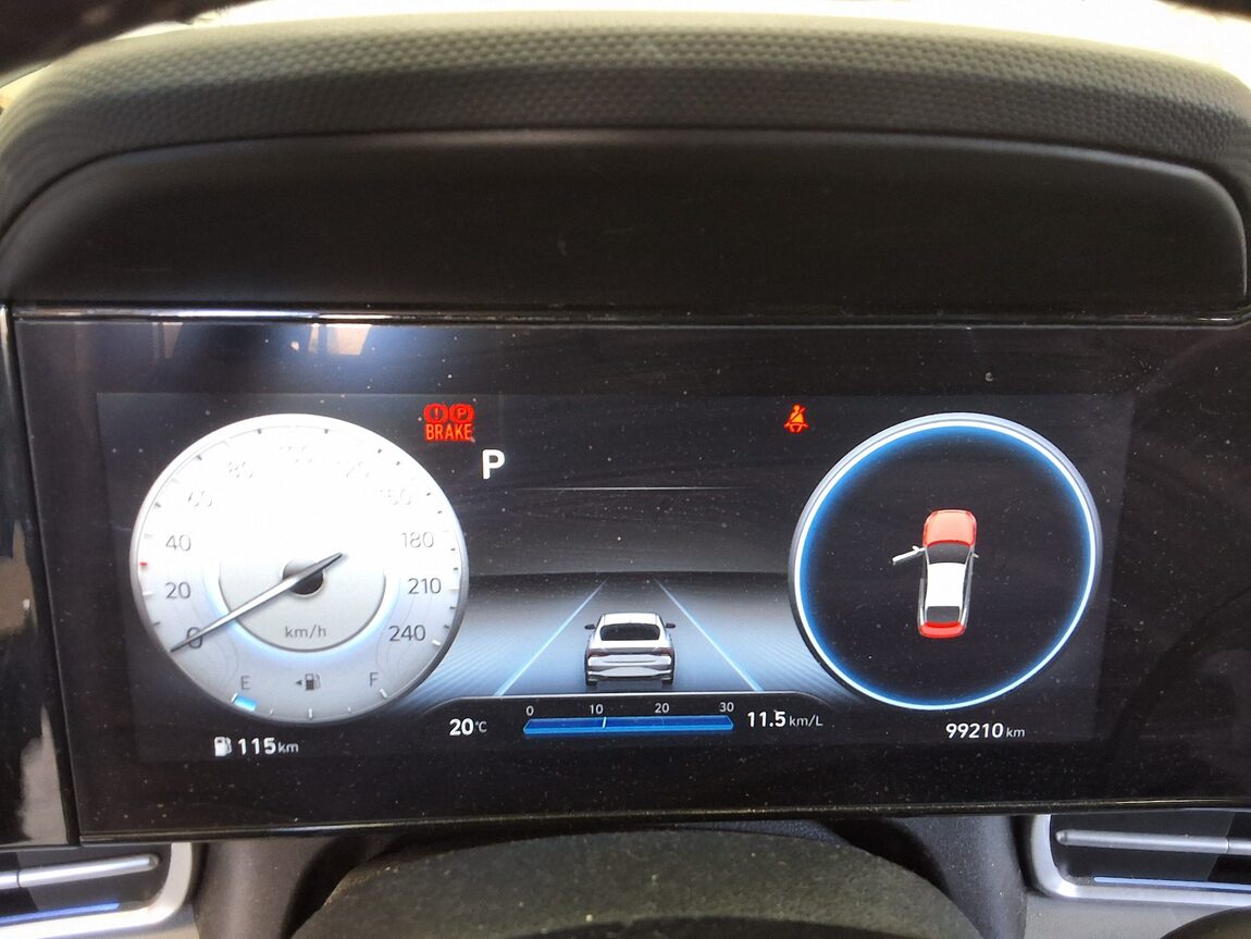 HYUNDAI AVANTE (CN7) 1.6 GASOLINE INSPIRATION 2023 - zdjęcie 9