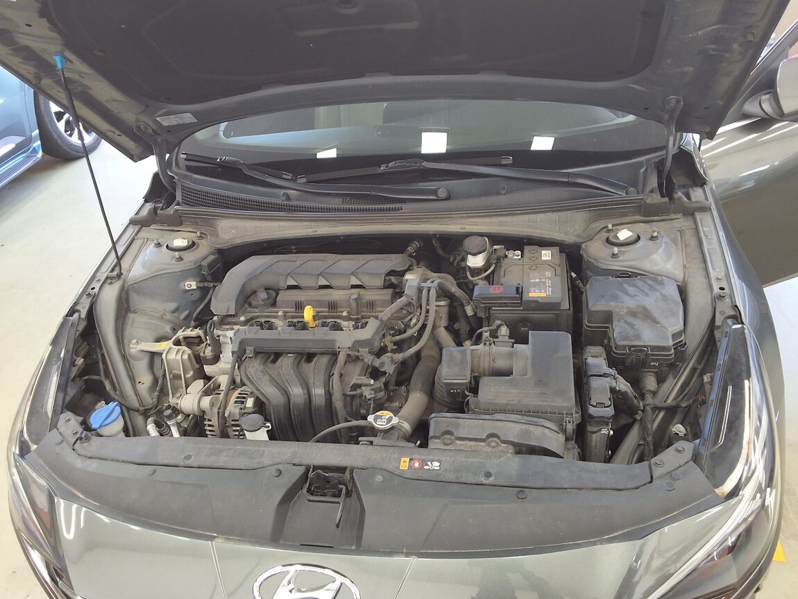 HYUNDAI AVANTE (CN7) 1.6 GASOLINE INSPIRATION 2023 - zdjęcie 19