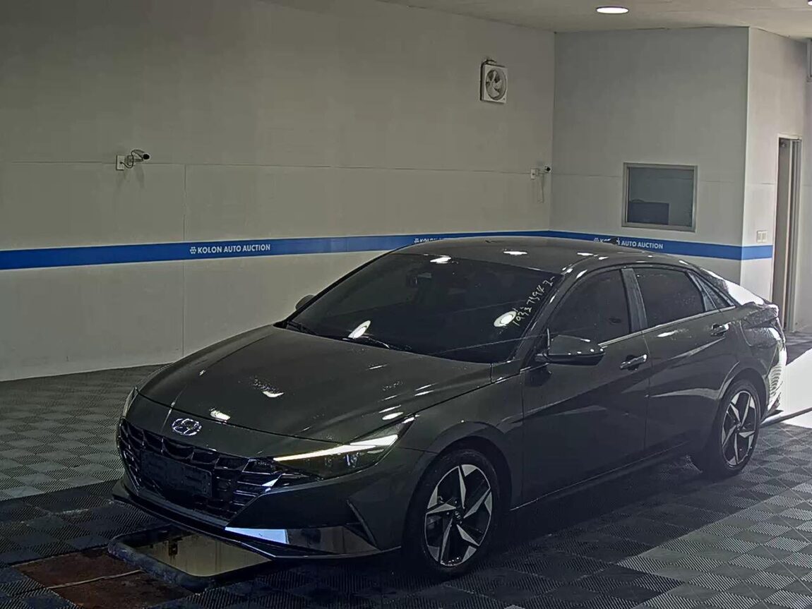 HYUNDAI AVANTE (CN7) 1.6 GASOLINE INSPIRATION 2023 - zdjęcie 2