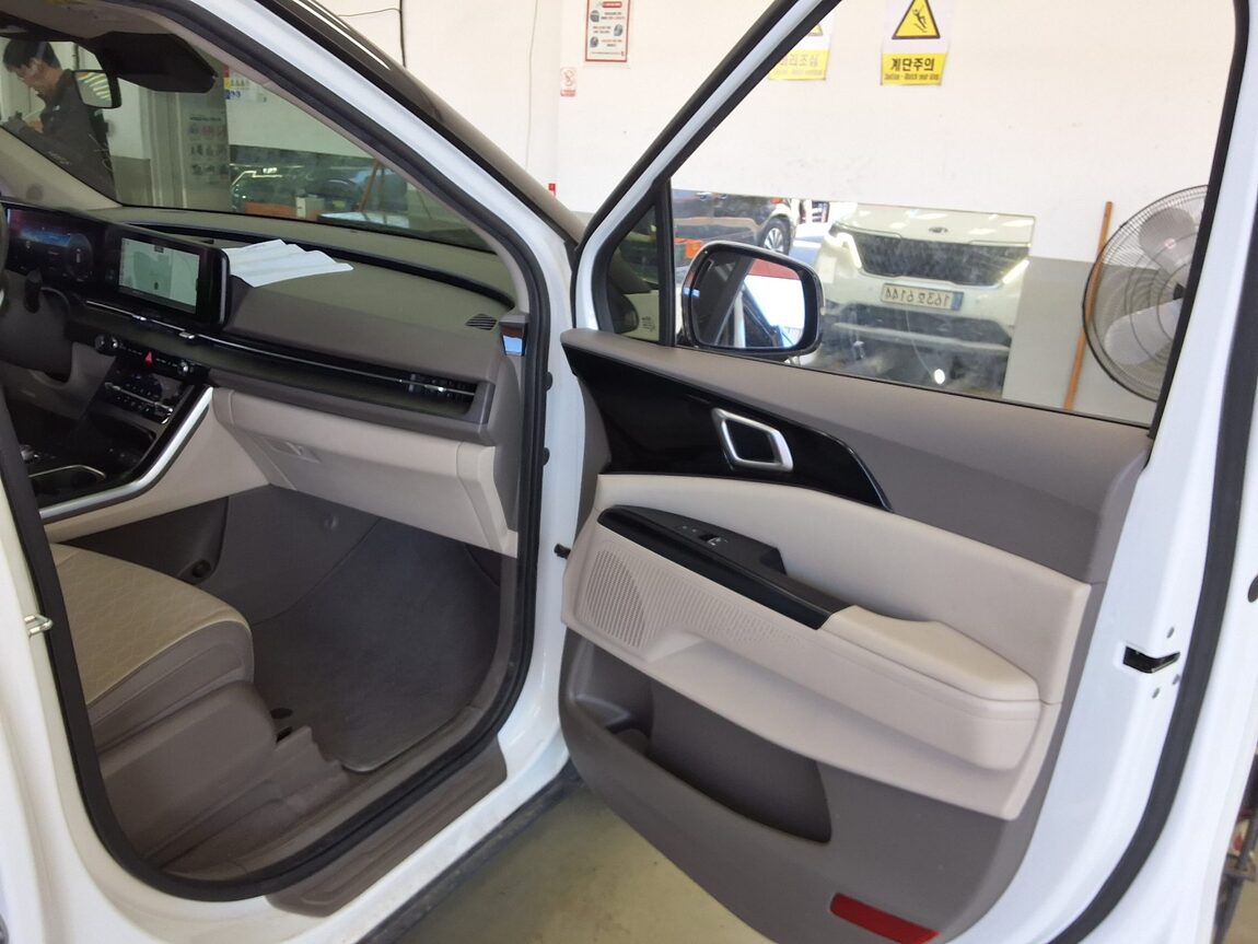 KIA NEW CARNIVAL (KA4) 9-SEATER DIESEL PRESTIGE 2021 - zdjęcie 14
